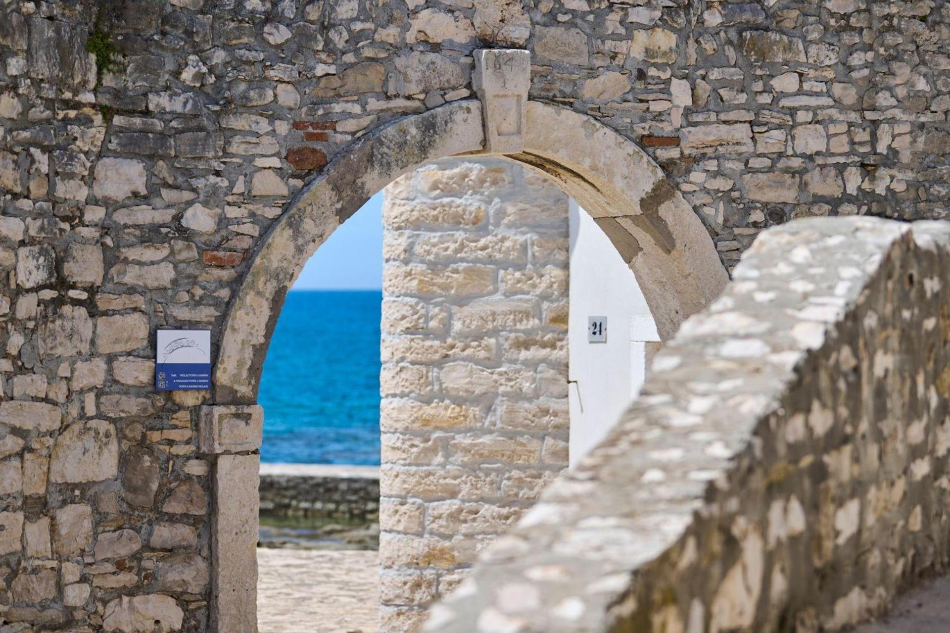 Apartment Rivarela Blu - Newly Renovated And Top Location Near Sea Novigrad Istria Εξωτερικό φωτογραφία